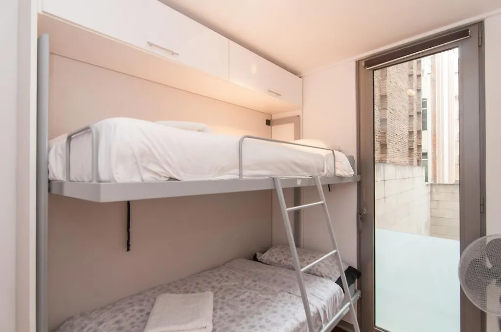 Apartment Travessera De Gracia Barcelona 0*,  Spain